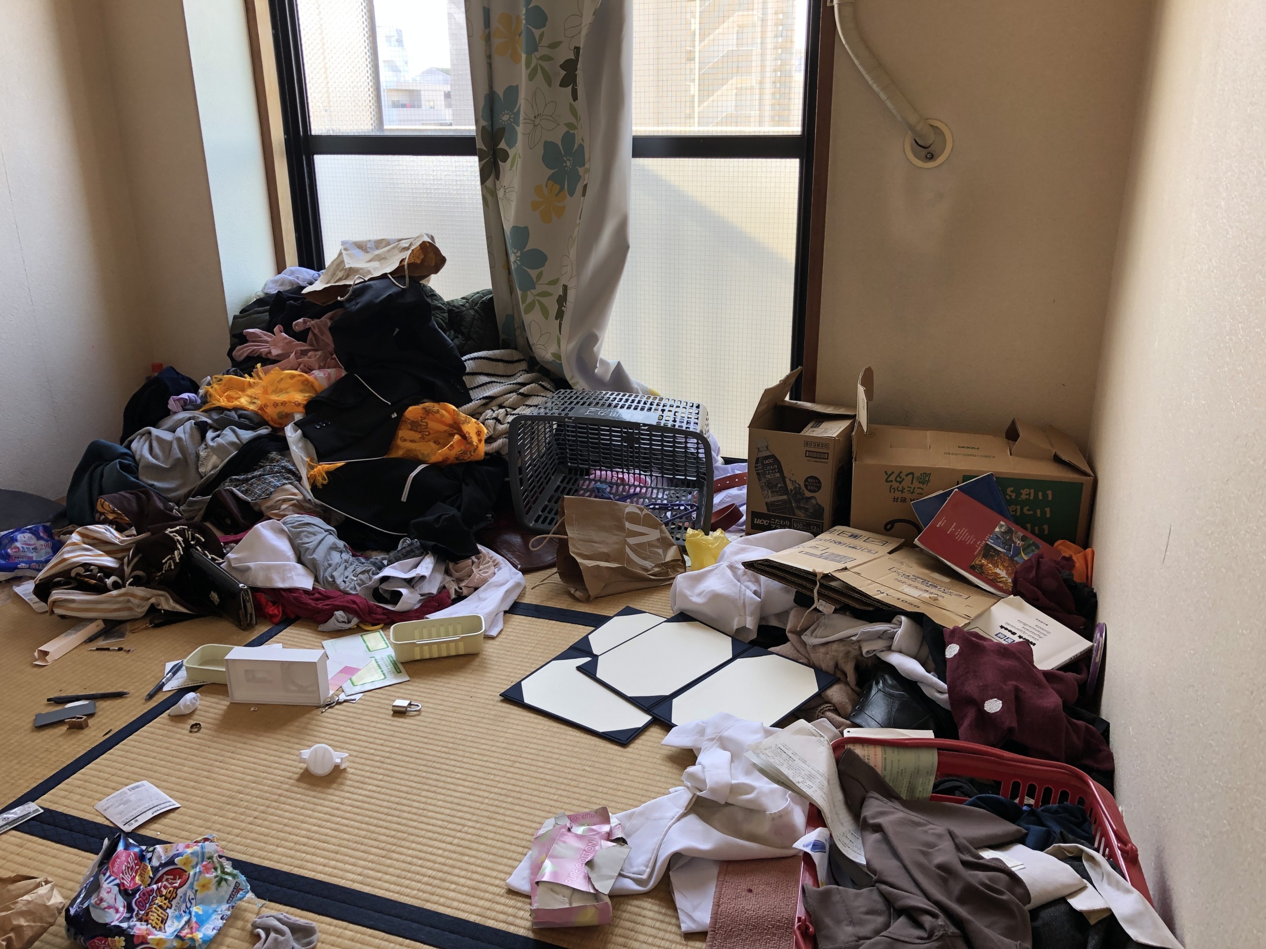 熟練スタッフが多数在籍

ゴミ屋敷に特化した清掃会社